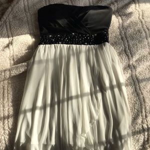 High-Low Black and White Homecoming/Formal Dress